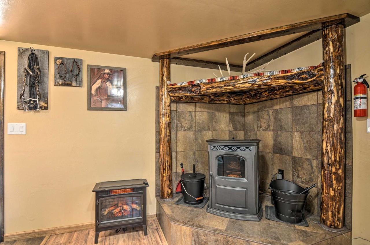 Cozy Home With Canyon Views 2 Mi To Grand Staircase Henrieville Exteriör bild